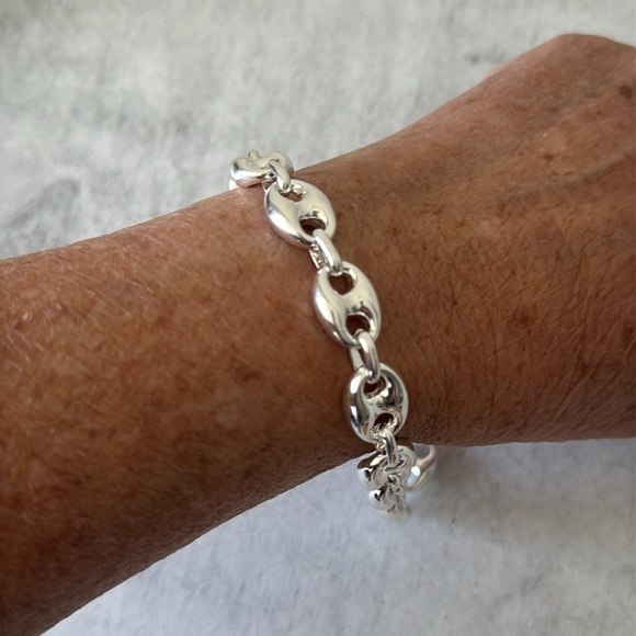 Mia Fiore Elegant Silver Plated Brass Dyadema Polished Link Chain Bracelet - Picture 6 of 10